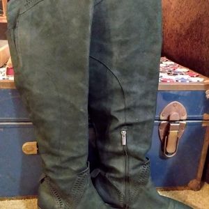 Vince ComutoVince Camuto Karinda Over the Knee Sue